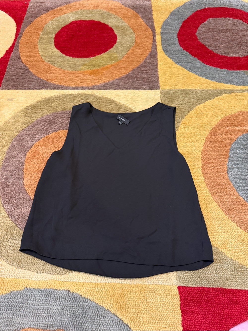 Aritzia Babaton Black V Neck Crop Blouse Tank Top Sleeveless Size Small